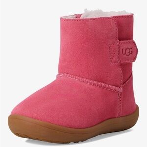 UGG Kids Boots in Vibrant Pink
